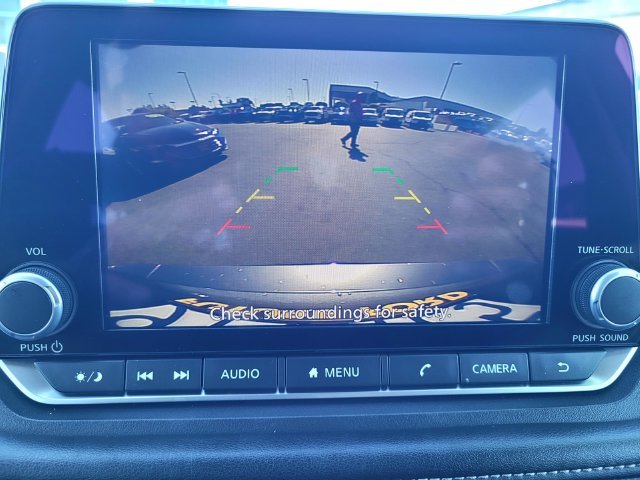 Used 2025 Gray Nissan SV image 16