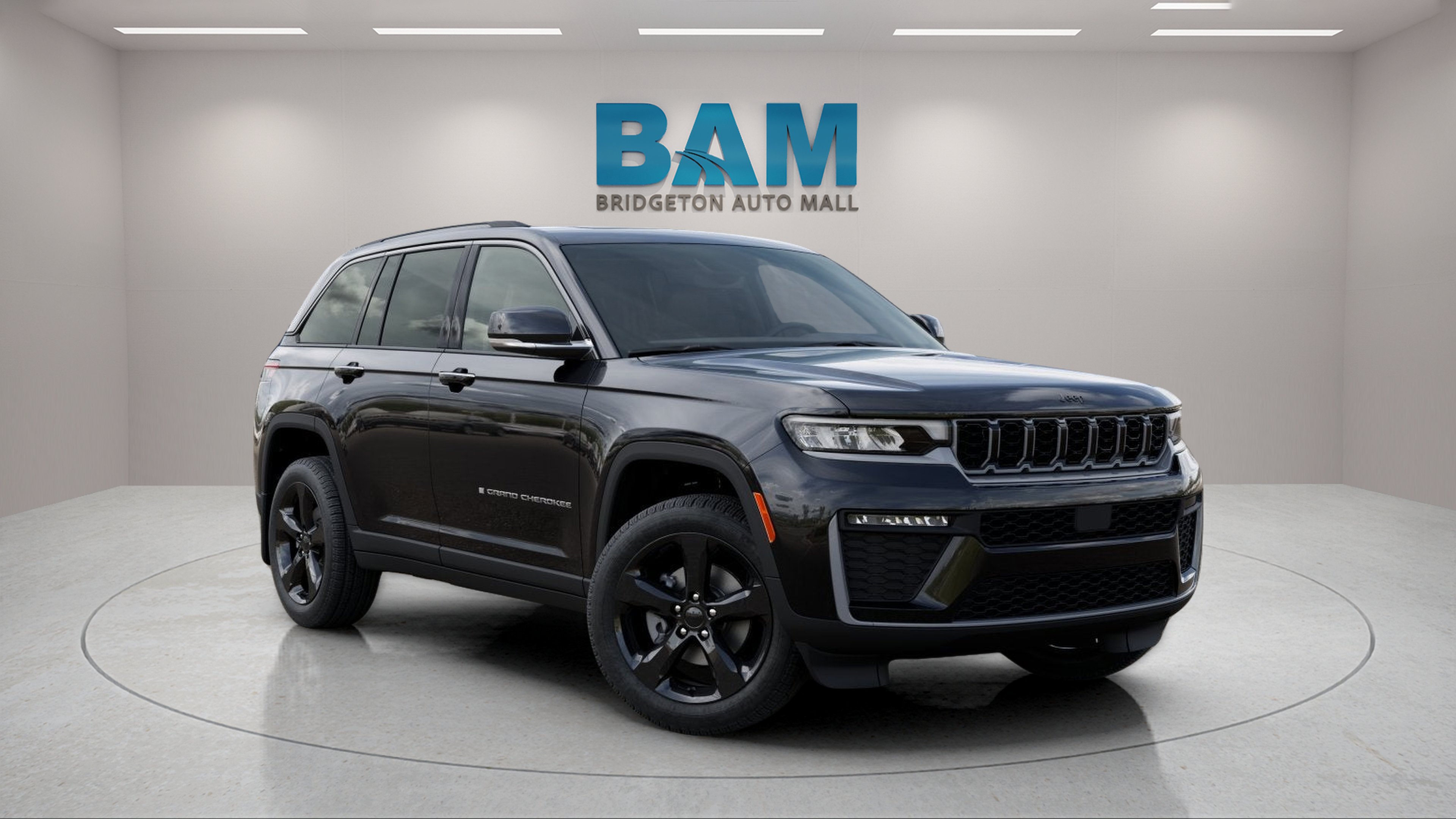 New 2026 Diamond Black Crystal Pearl-Coat Exterior Paint Jeep Limited image 2