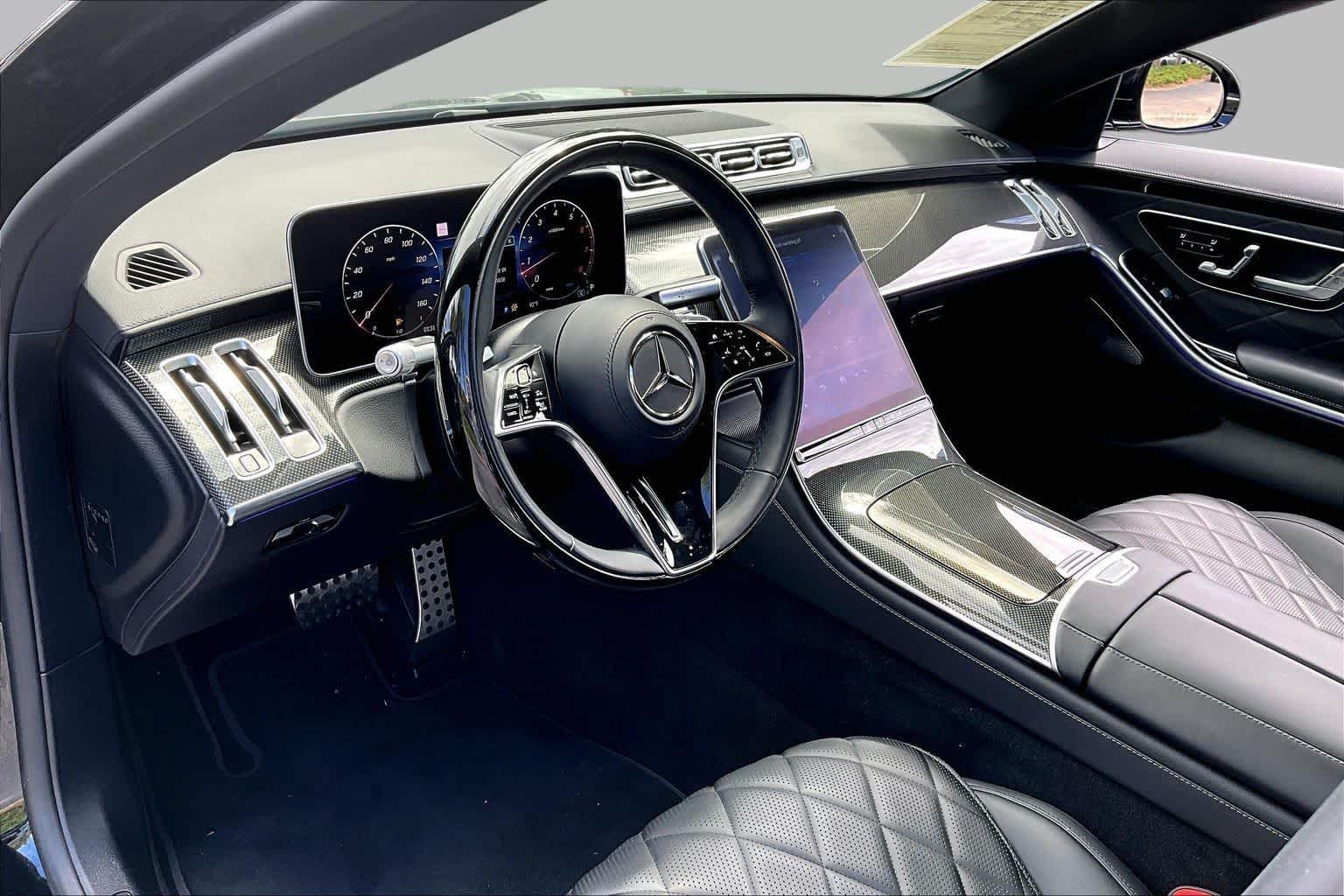 Used 2025 Obsidian Black Metallic Mercedes-Benz S 500 image 18