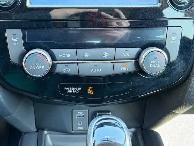 Used 2017 Gray Nissan SV image 17