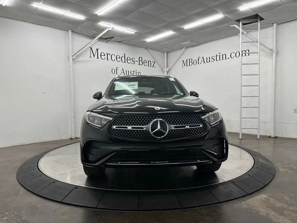New 2026 Black Mercedes-Benz GLC 300 image 2