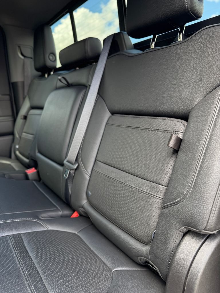 Used 2022 Ebony Twilight Metallic GMC Denali image 40
