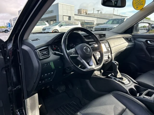 Used 2018 Magnetic Black Nissan SL image 26