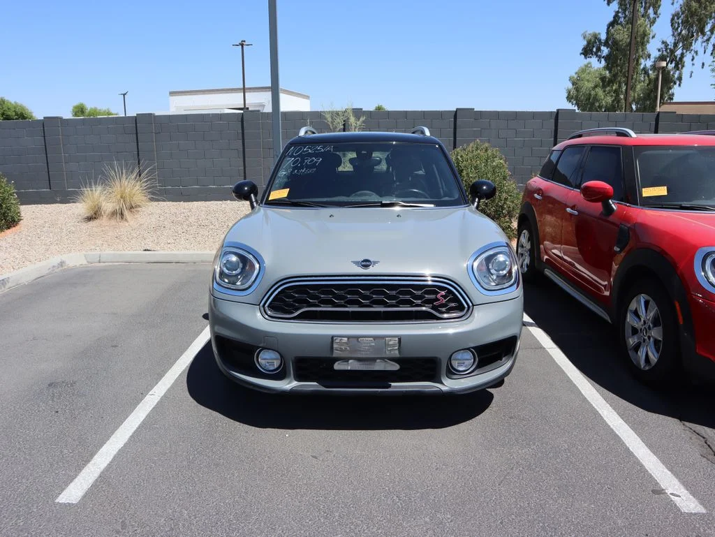 Used 2019 Moonwalk Grey metallic MINI Signature image 2