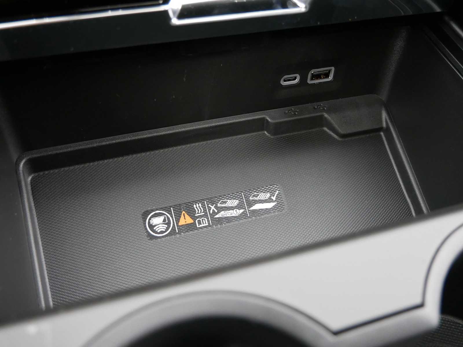 2026 GMC Yukon XL Denali - Photo 20