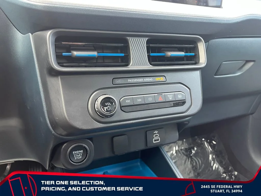 Used 2025 Black Ford XLT image 26