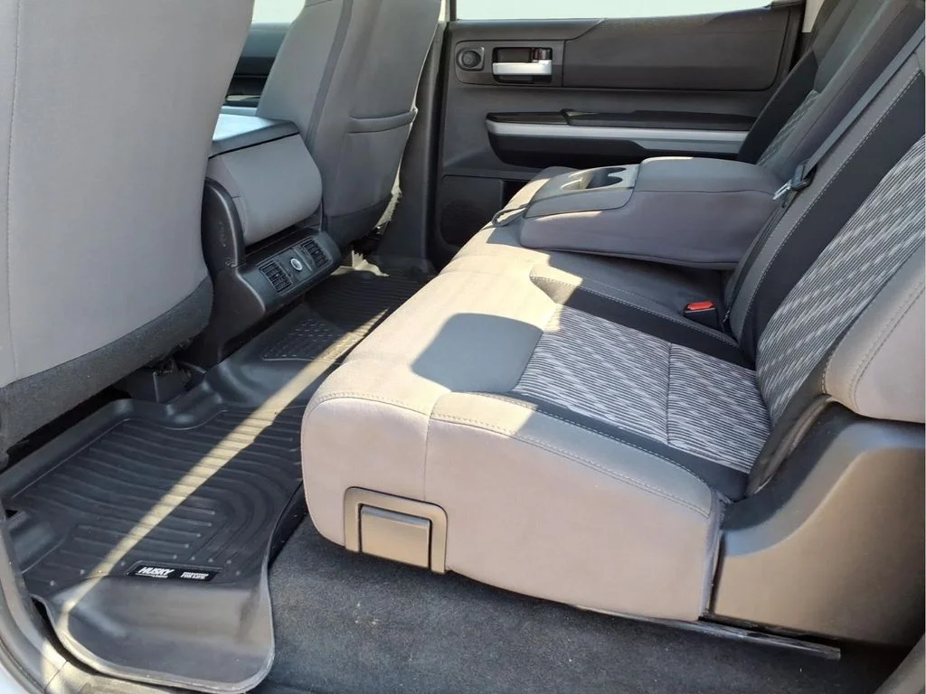 Used 2019 Gray Toyota SR5 image 13