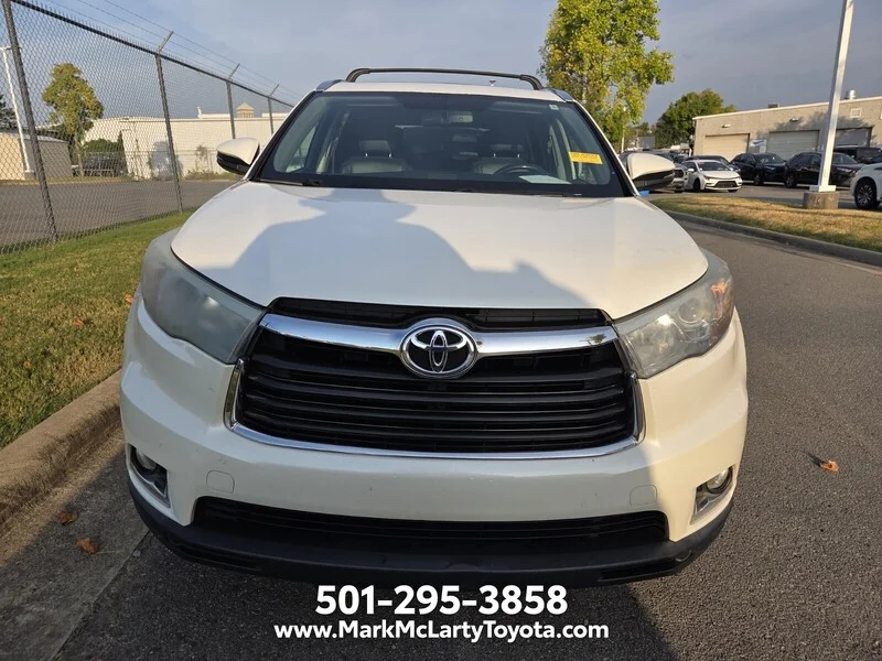 Used 2015 Blizzard Pearl TOYOTA LIMITED image 2
