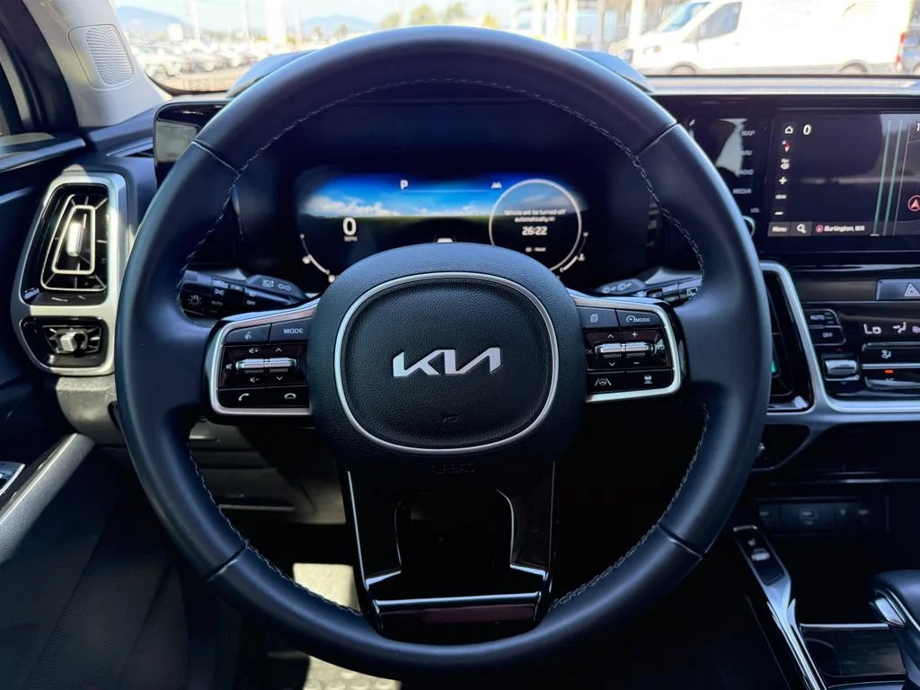 Certified Used 2023 Everlasting Silver Kia SX image 25