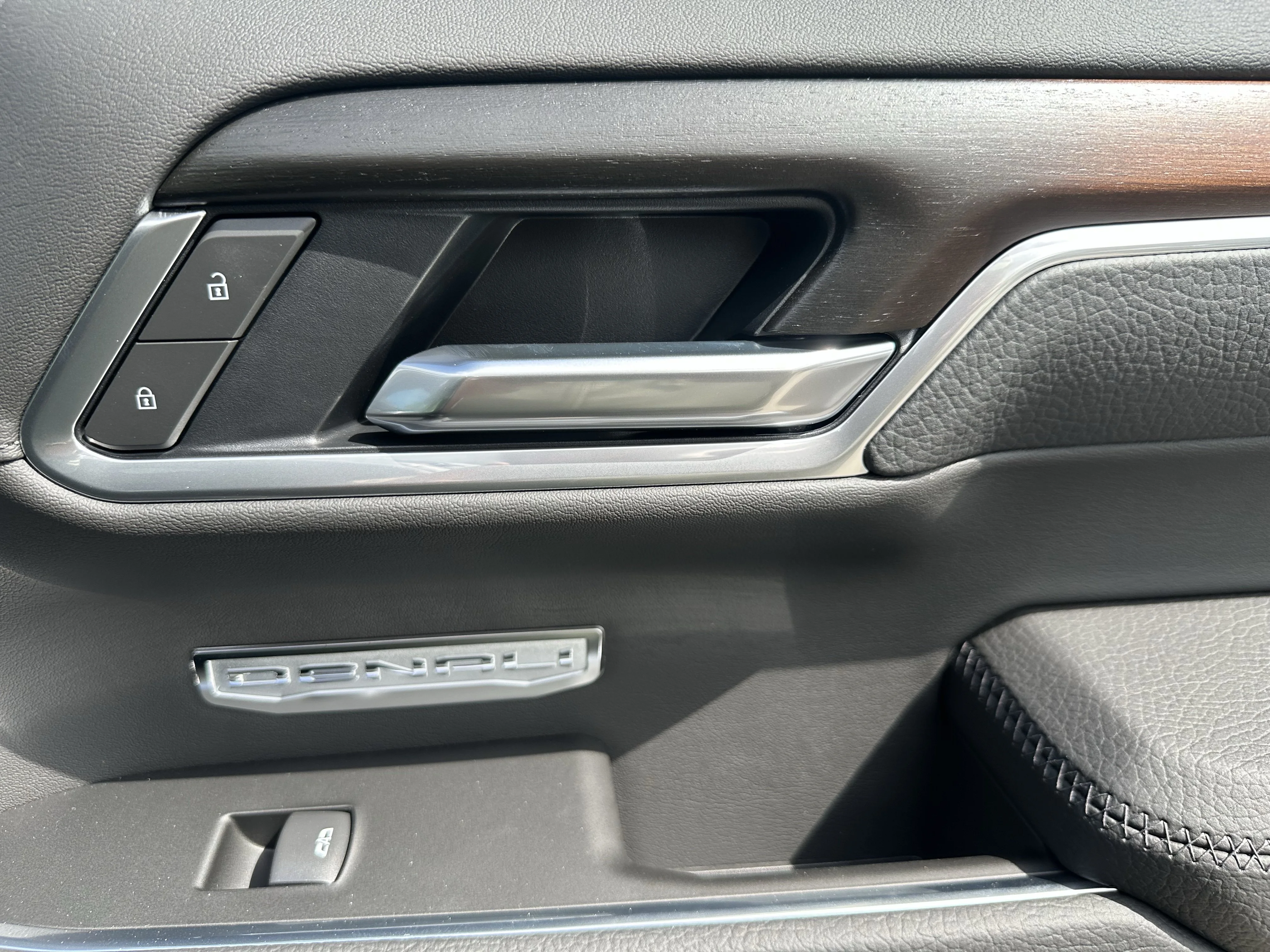 New 2026 Glacier White Tricoat GMC Denali image 21