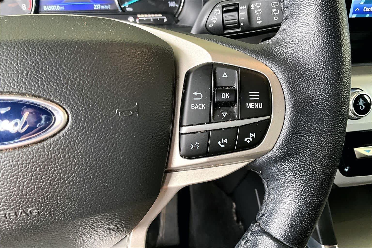 Used 2022 Iconic Silver Ford XLT image 25