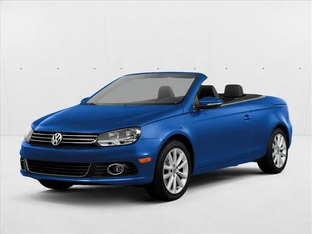 Used 2013 Reflex Silver Meta Volkswagen Komfort image 1