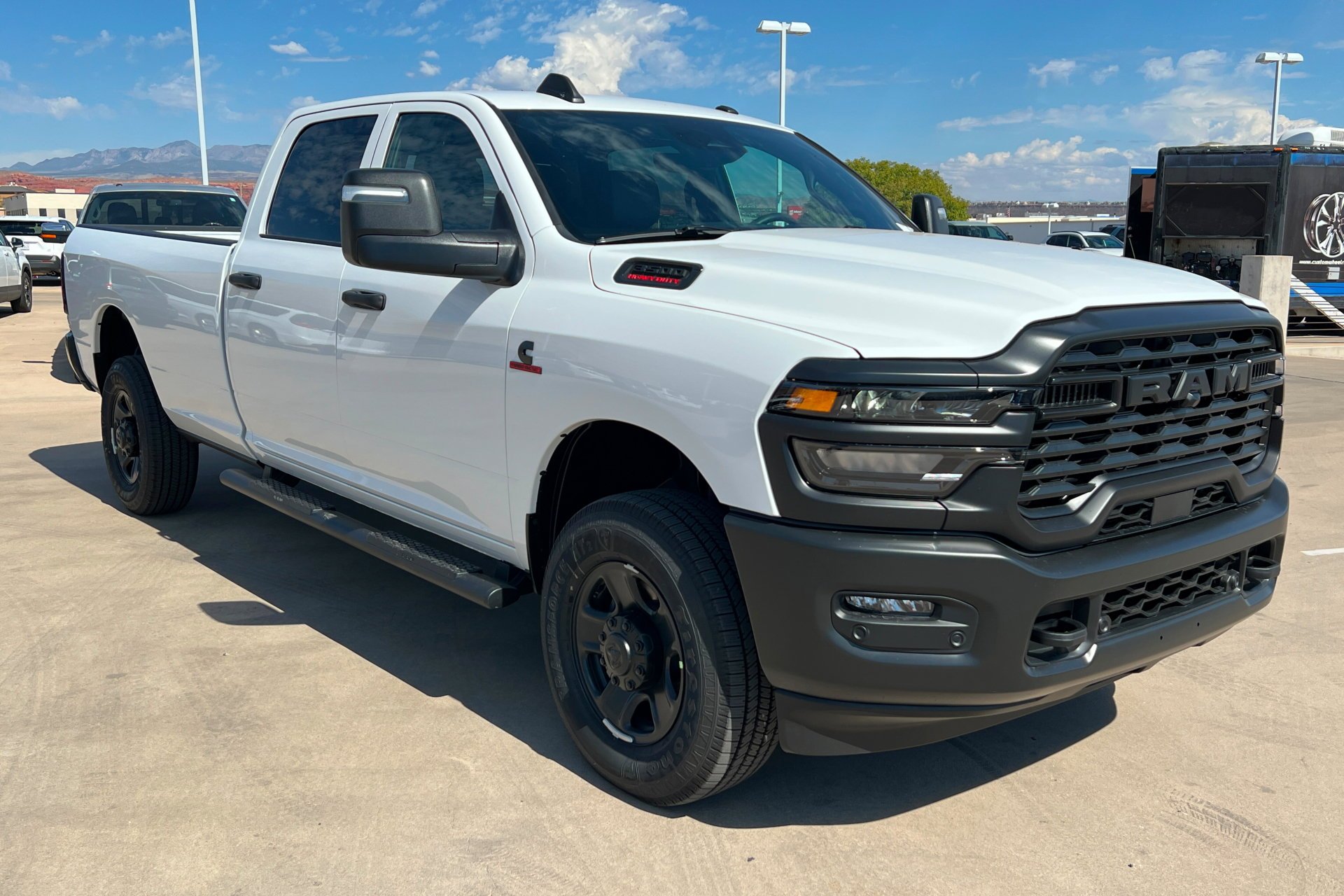 New 2027 Bright White Clear-Coat Exterior Paint RAM Tradesman image 8
