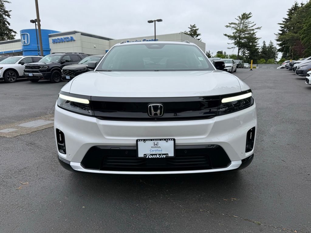 Certified Used 2024 Snowfall Pearl Honda Elite image 3