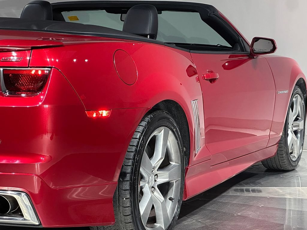 Used 2012 Crystal Red Tintcoat Chevrolet 2SS image 30