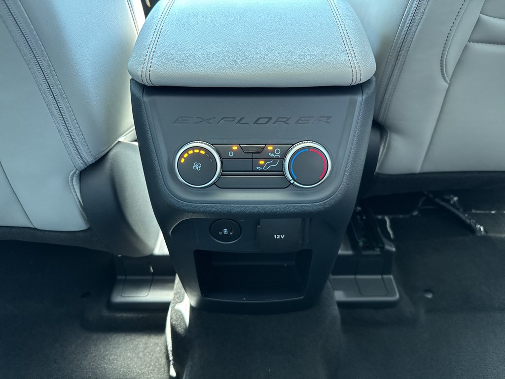 New 2026 Vapor Blue Metallic Ford Active w/200A Pkg image 22