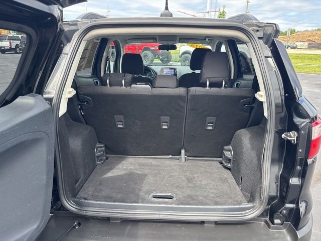 Certified Used 2018 Shadow Black Ford SE image 13