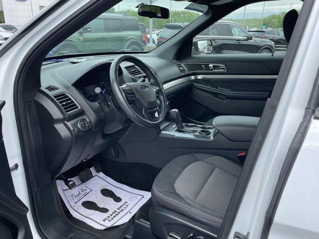 Certified Used 2018 Oxford White Ford XLT image 37