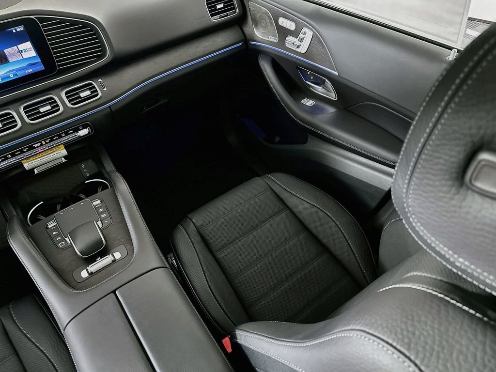 New 2026 Obsidian Black Metallic Mercedes-Benz GLE 580 image 24