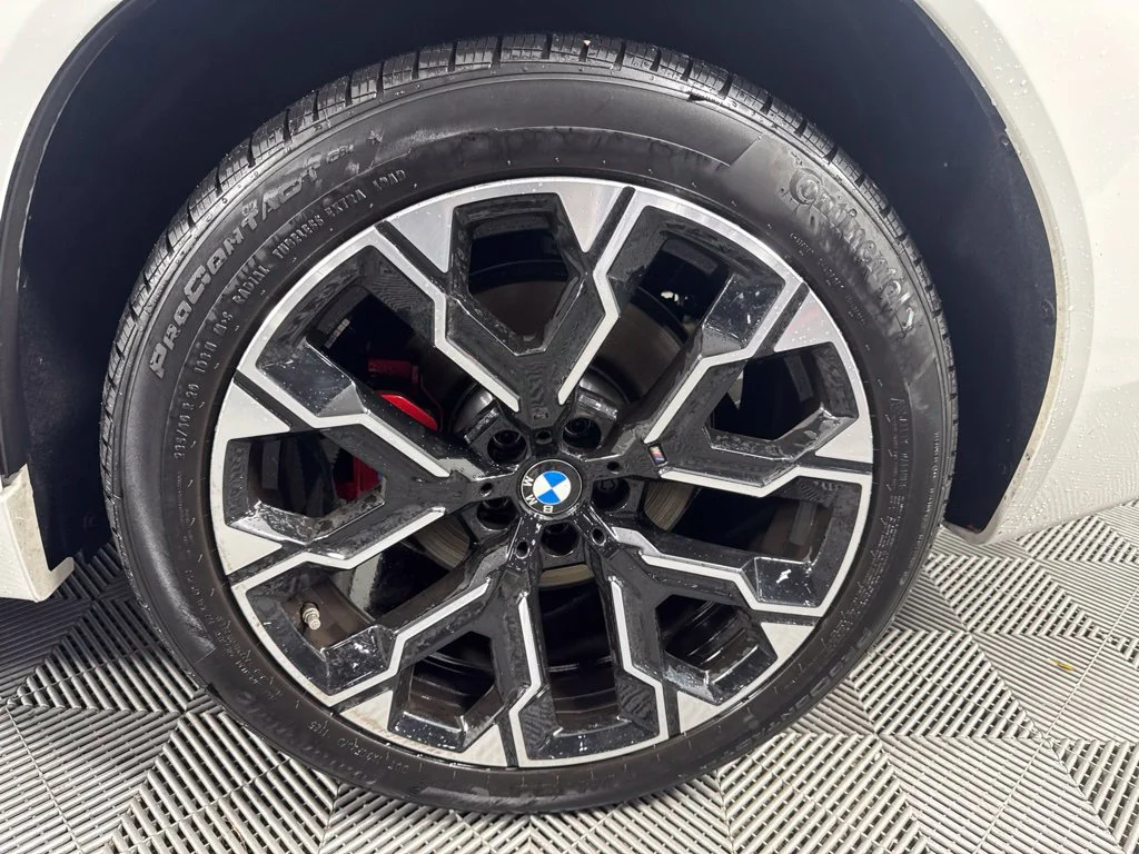 Certified Used 2025 Alpine White BMW M50 xDrive image 9