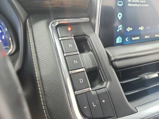 Used 2023 Sterling Gray Metallic Chevrolet Premier image 29