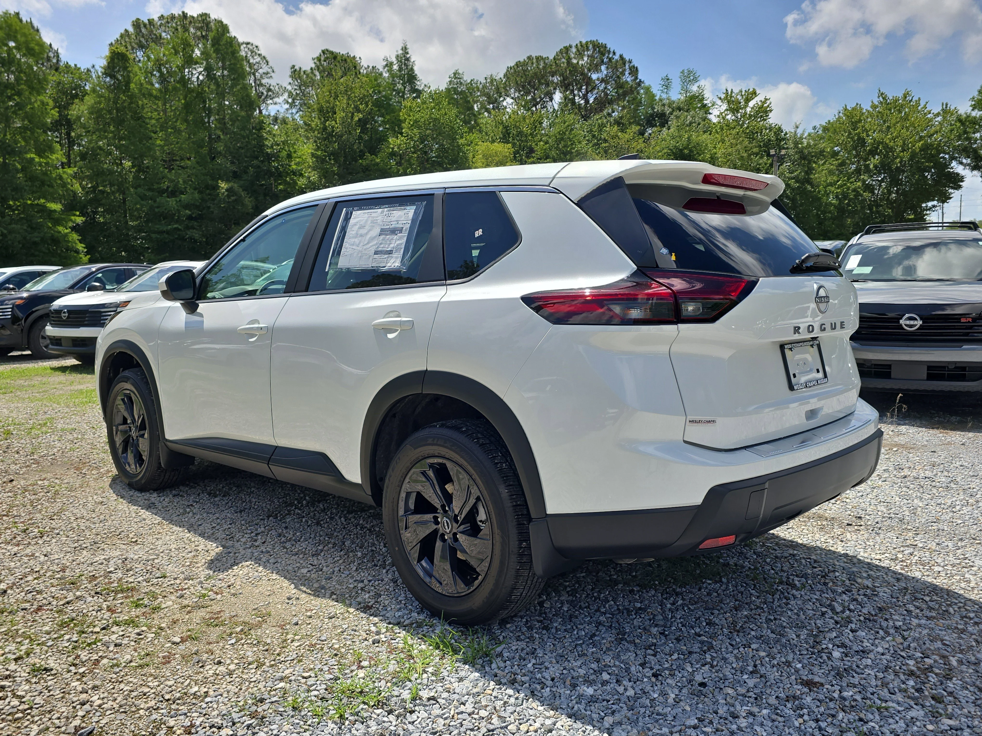 New 2026 Everest White Pearl TriCoat Nissan SV image 6