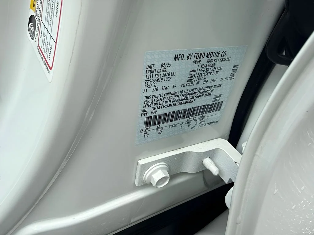Used 2025 White Ford Premium image 22