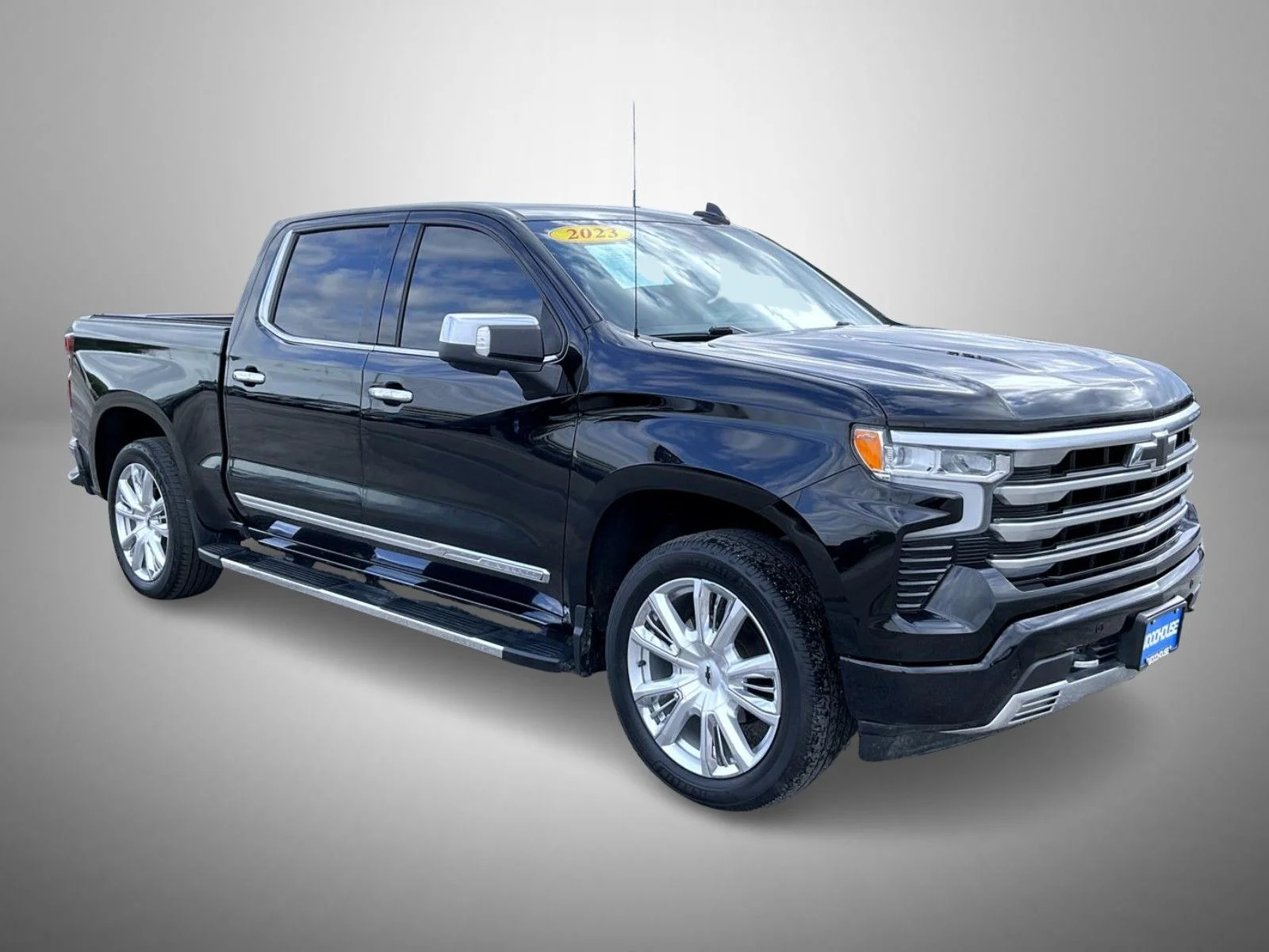 Used 2023 Black Chevrolet High Country image 3