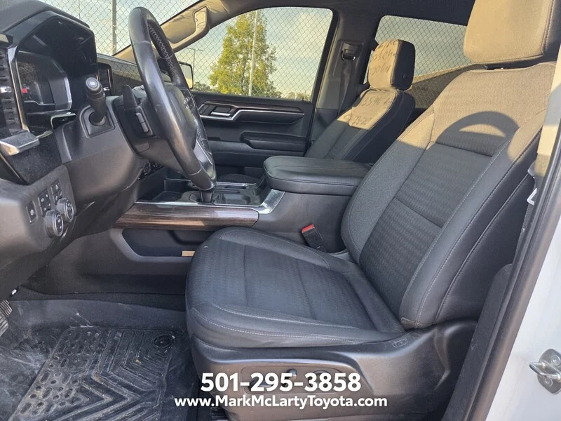 Used 2023 WHITE CHEVROLET 4WD CREW CAB 147" LT TRAIL BOSS image 7