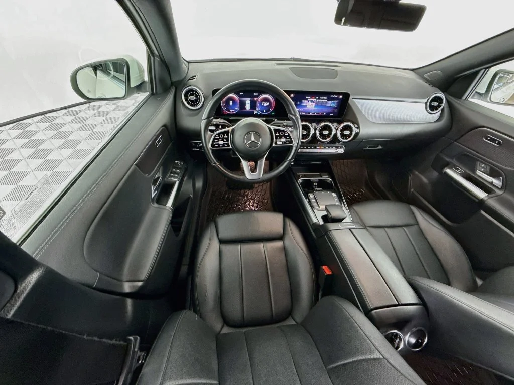 Used 2022 Polar White Mercedes-Benz GLA 250 image 20
