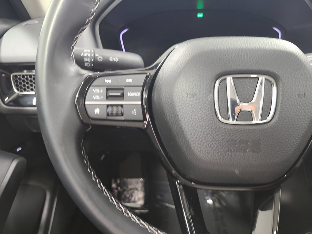 Certified Used 2024 Platinum White Pearl Honda 1.5T 4D EX image 56
