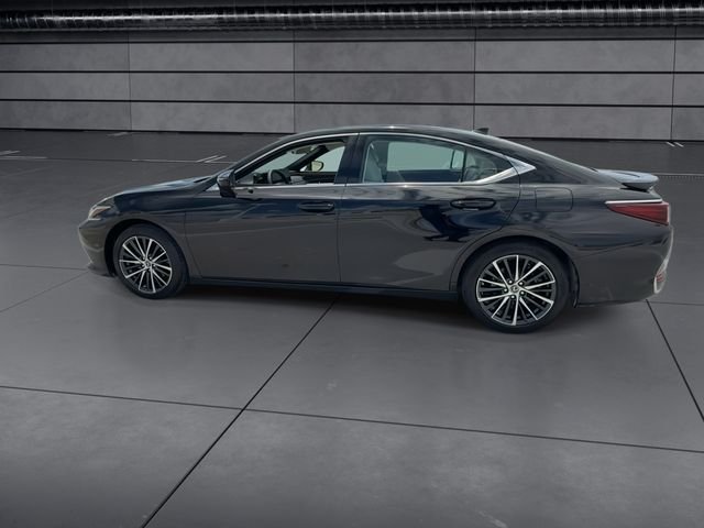 Certified Used 2024 OBSIDIAN Lexus 300h image 5