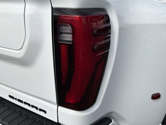 2026 GMC Sierra 3500HD Denali - Photo 9