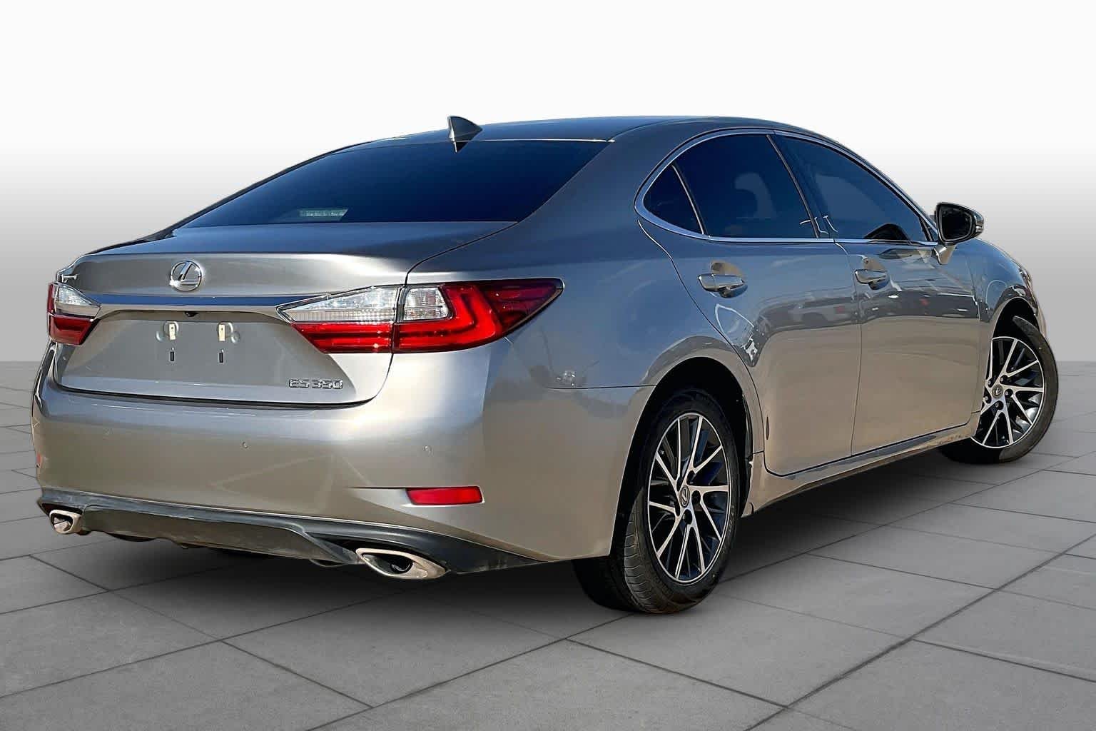 Used 2017 Atomic Silver Lexus  image 11