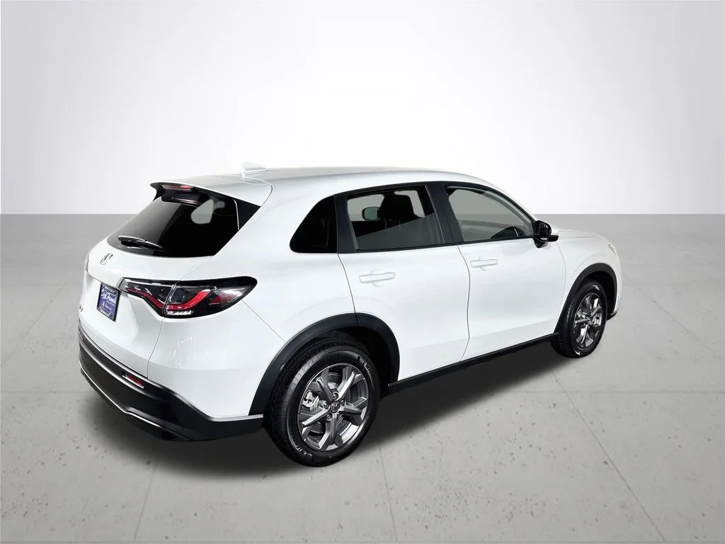 New 2027 Platinum White Pearl Honda LX image 6