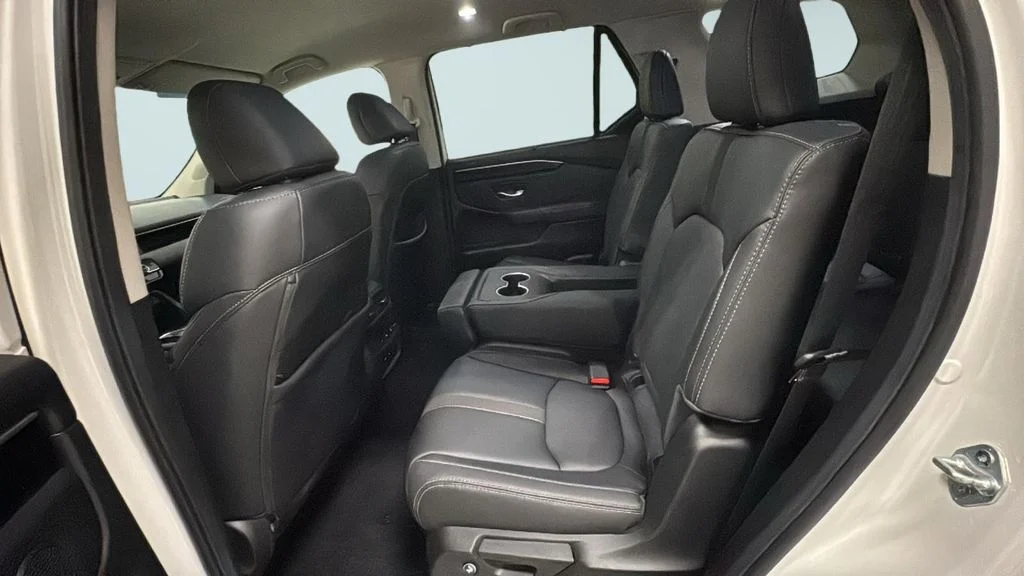 2025 Honda Pilot EX-L - Photo 13