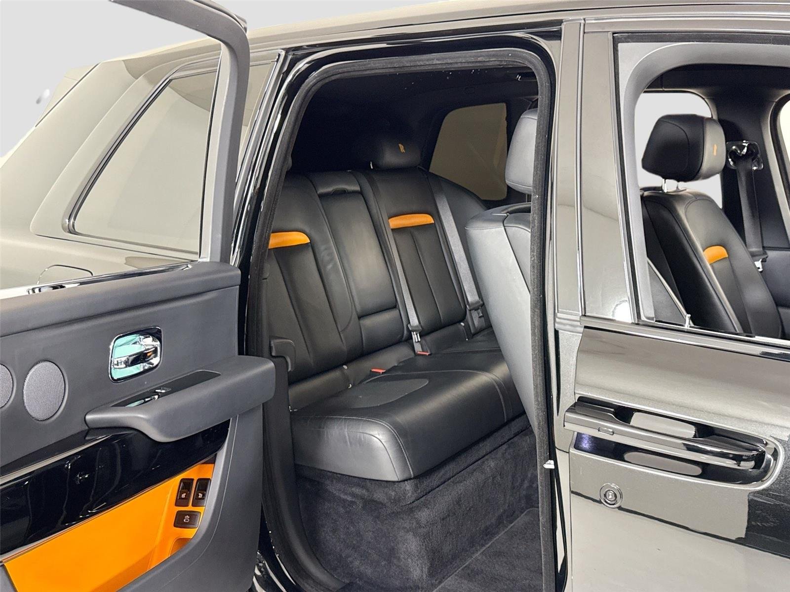 Used 2020 Black Rolls-Royce  image 32
