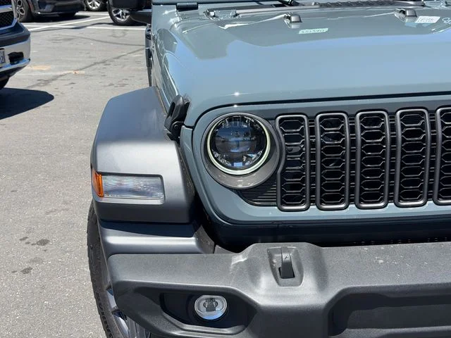 New 2026 Anvil Clearcoat Jeep Sport S image 5