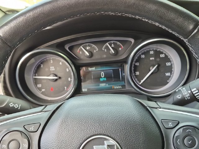 Used 2020 White Buick Essence image 17