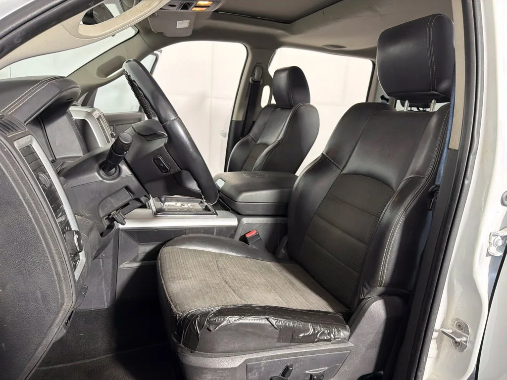 Used 2012 White Ram Sport image 11
