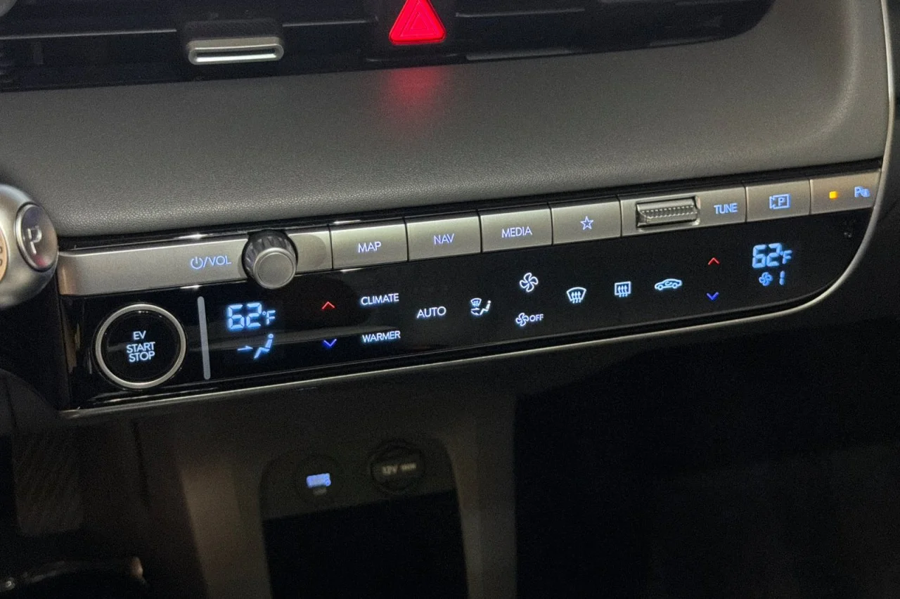 Used 2024 GRAY Hyundai Limited image 20