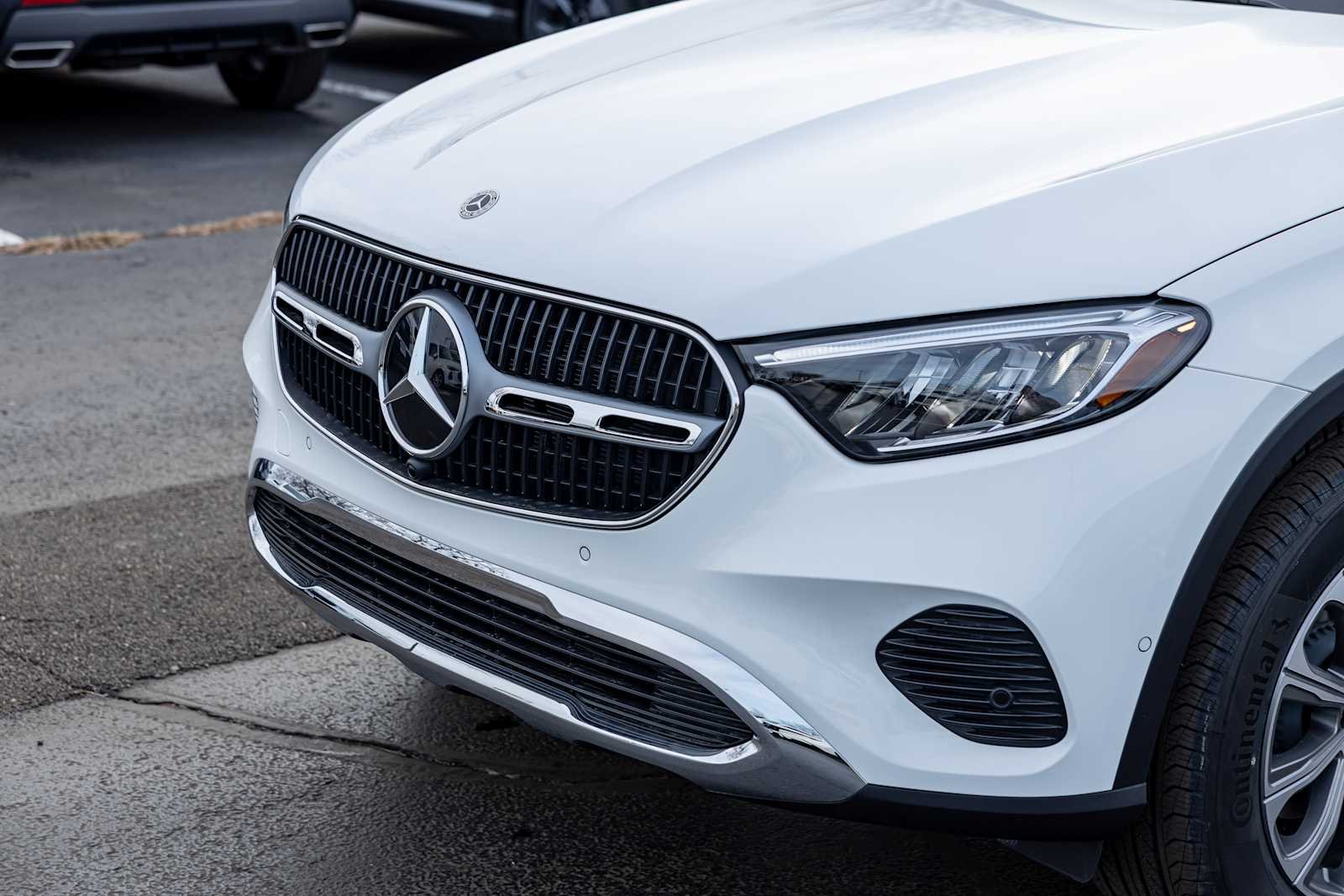 New 2026 Polar White Mercedes-Benz GLC 300 image 29