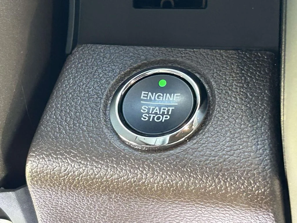 Used 2019 Blue Ford King Ranch image 23