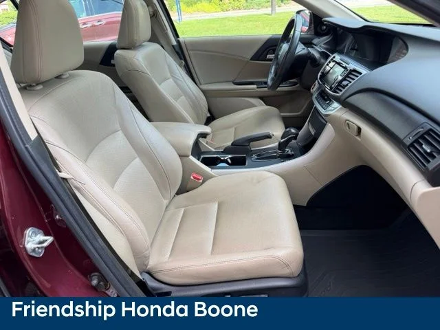 Used 2013 Red Honda EX-L image 40