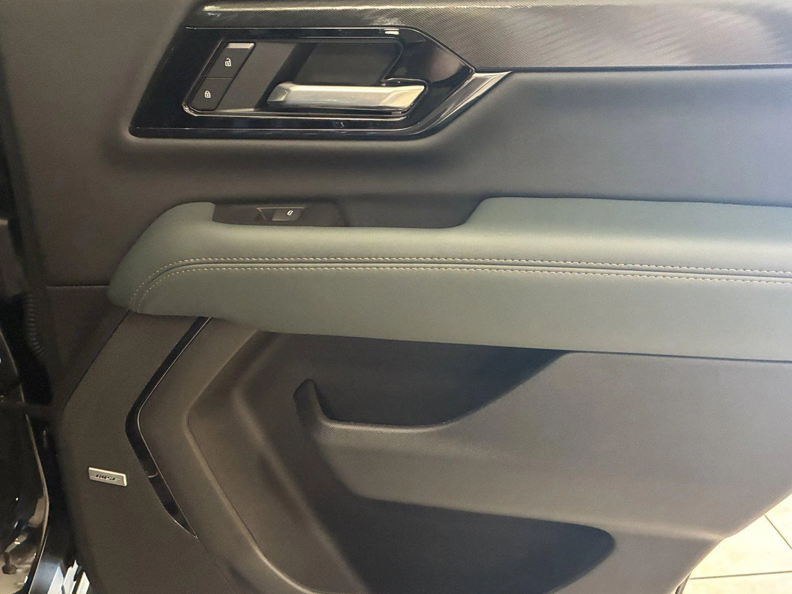 2026 GMC Yukon AT4 - Photo 12