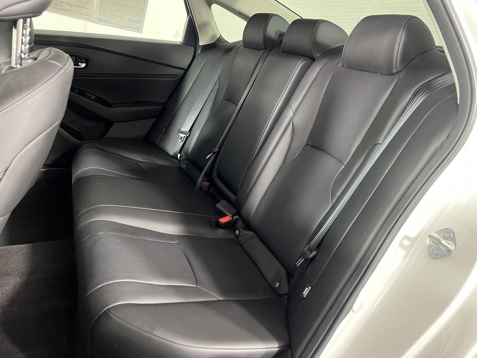 Used 2023 Platinum White Pearl Honda Touring image 7