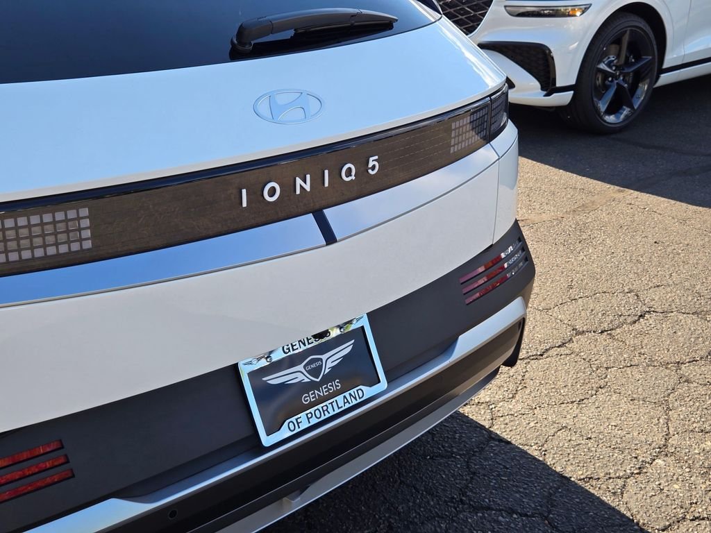 Used 2025 Atlas White Hyundai SEL image 14