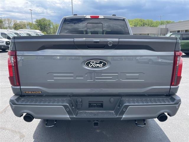 New 2026 Carbonized Gray Metallic Ford Tremor® image 39