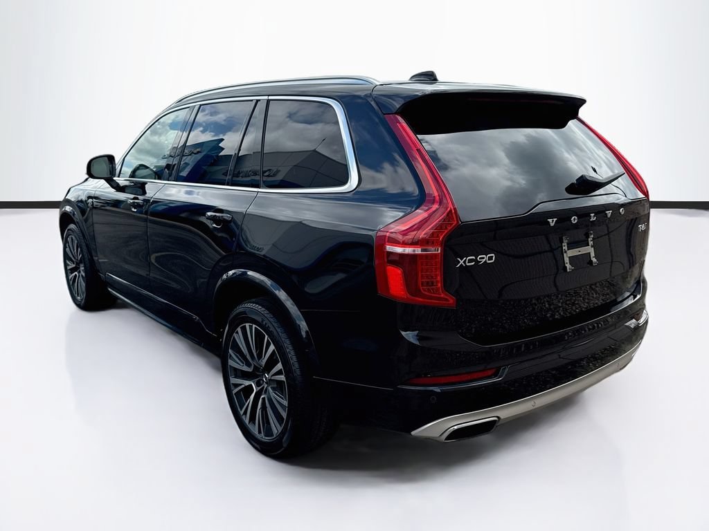 Used 2020 Black Volvo Momentum image 7