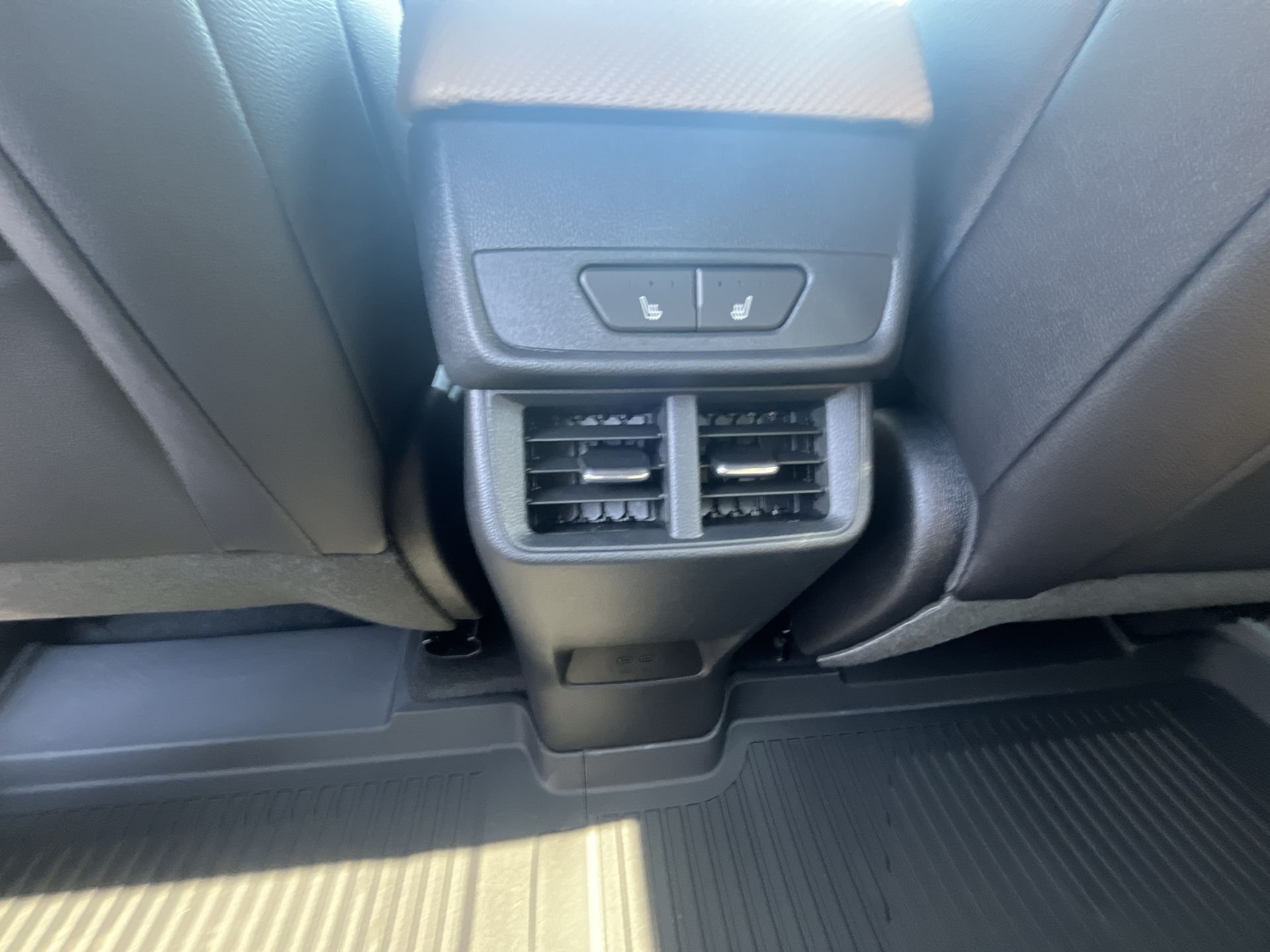 New 2026 Polar White Tricoat Chevrolet ACTIV image 46